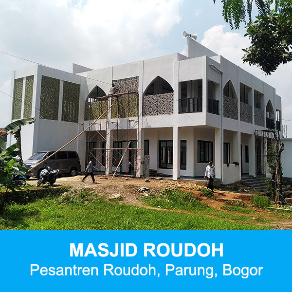 masjid pesantren roudoh